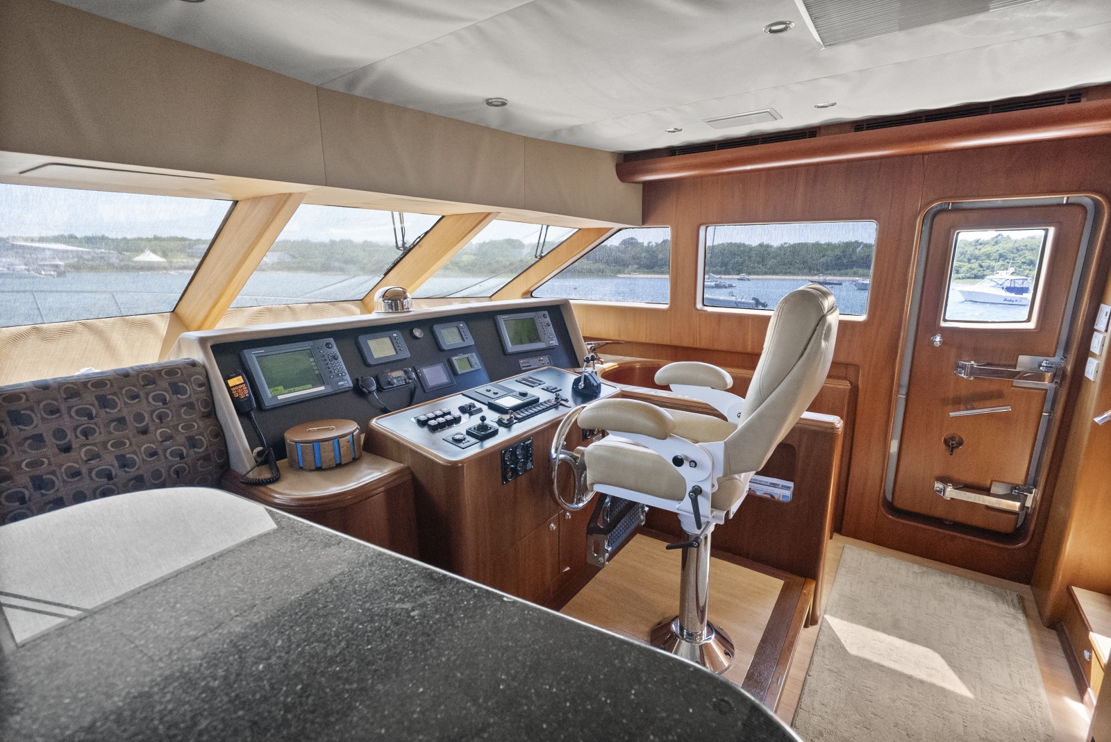 2004 Cheoy Lee Flybridge
