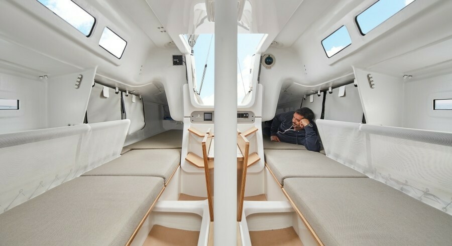 Beneteau First 27 Brochure