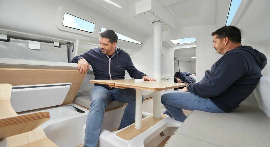 Beneteau First 27 Brochure