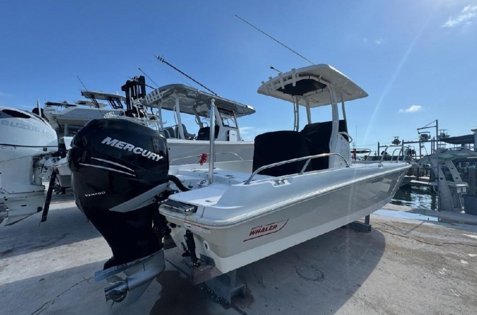 2018 Boston Whaler 