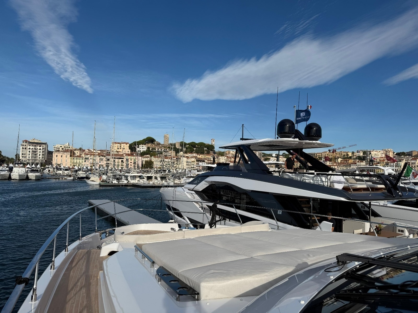 2025 Ferretti Yachts Yachts 940