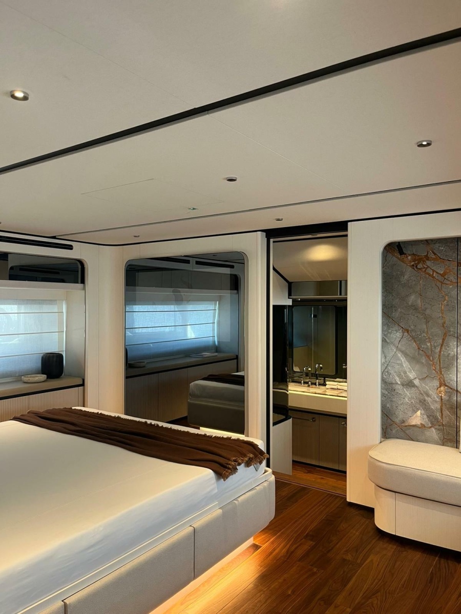 2025 Ferretti Yachts Yachts 940
