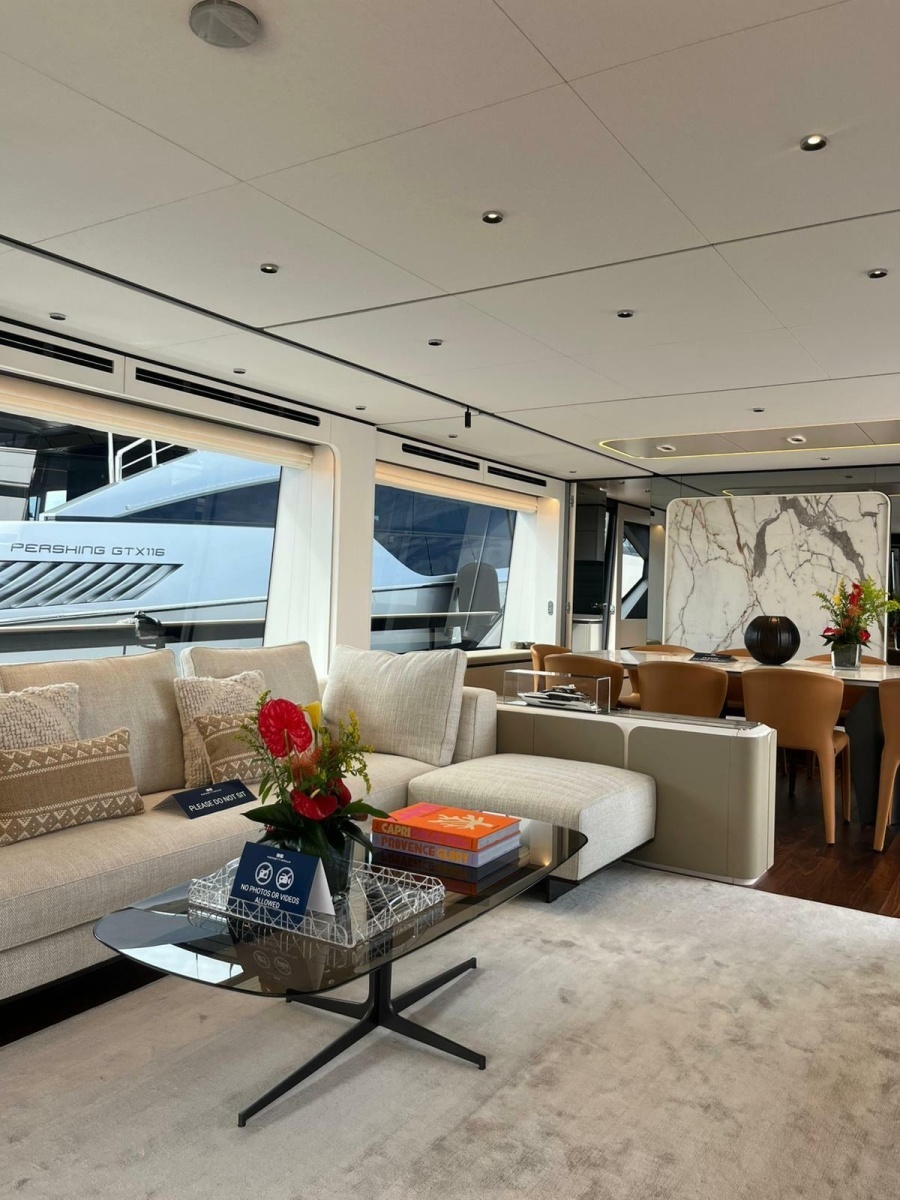 2025 Ferretti Yachts Yachts 940