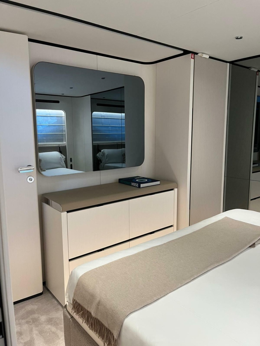 2025 Ferretti Yachts Yachts 940