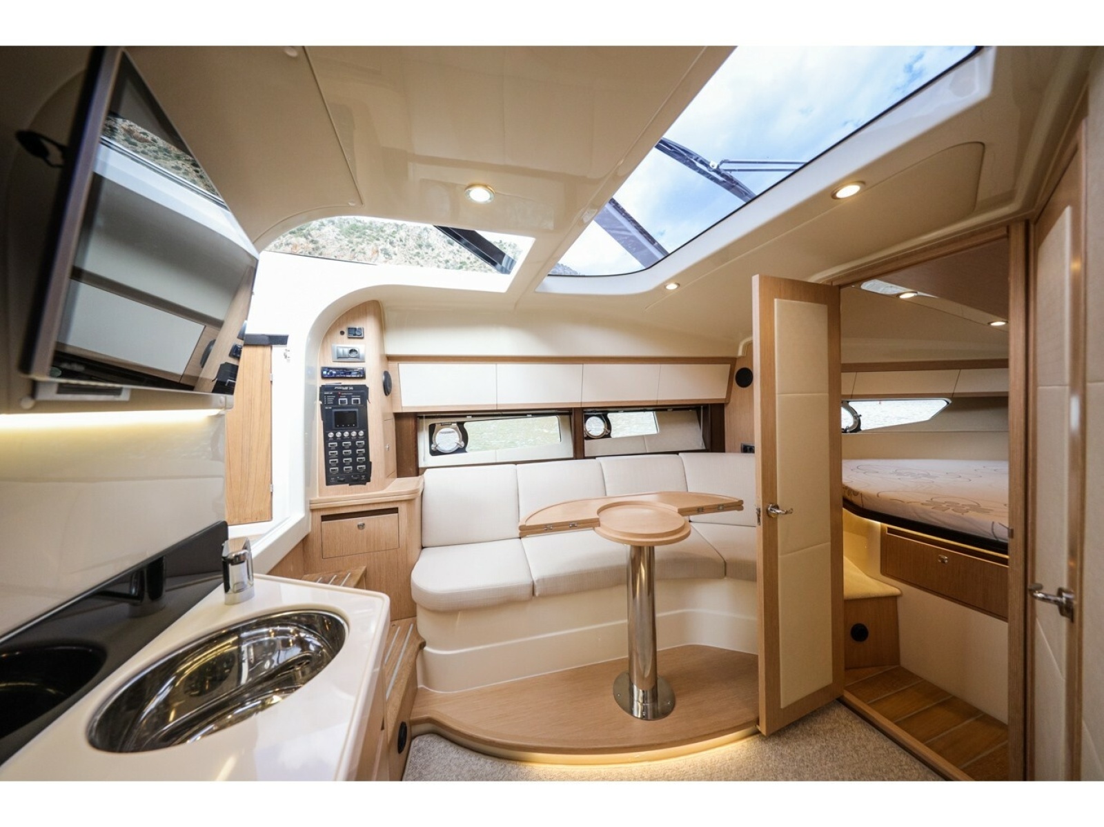 2024 Focus Motor Yachts GTX 36
