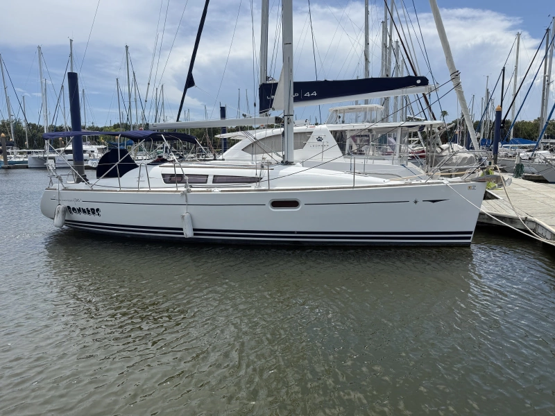 2010 Jeanneau 36i