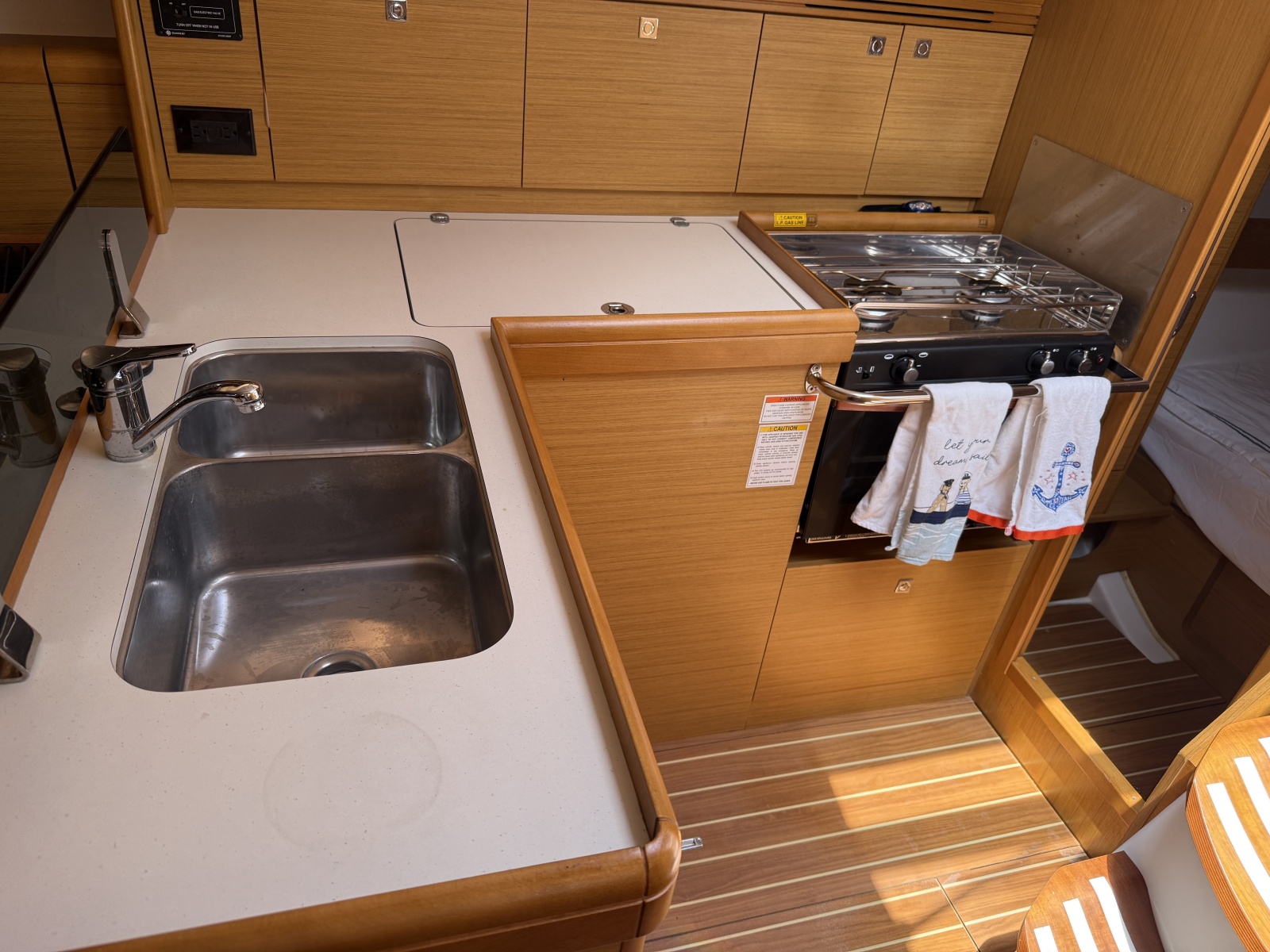 Jeanneau 36i