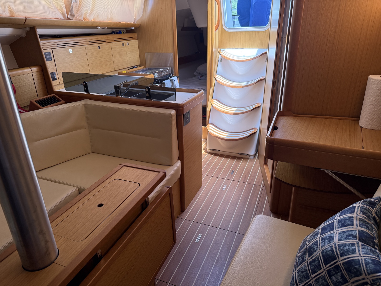 Jeanneau 36i
