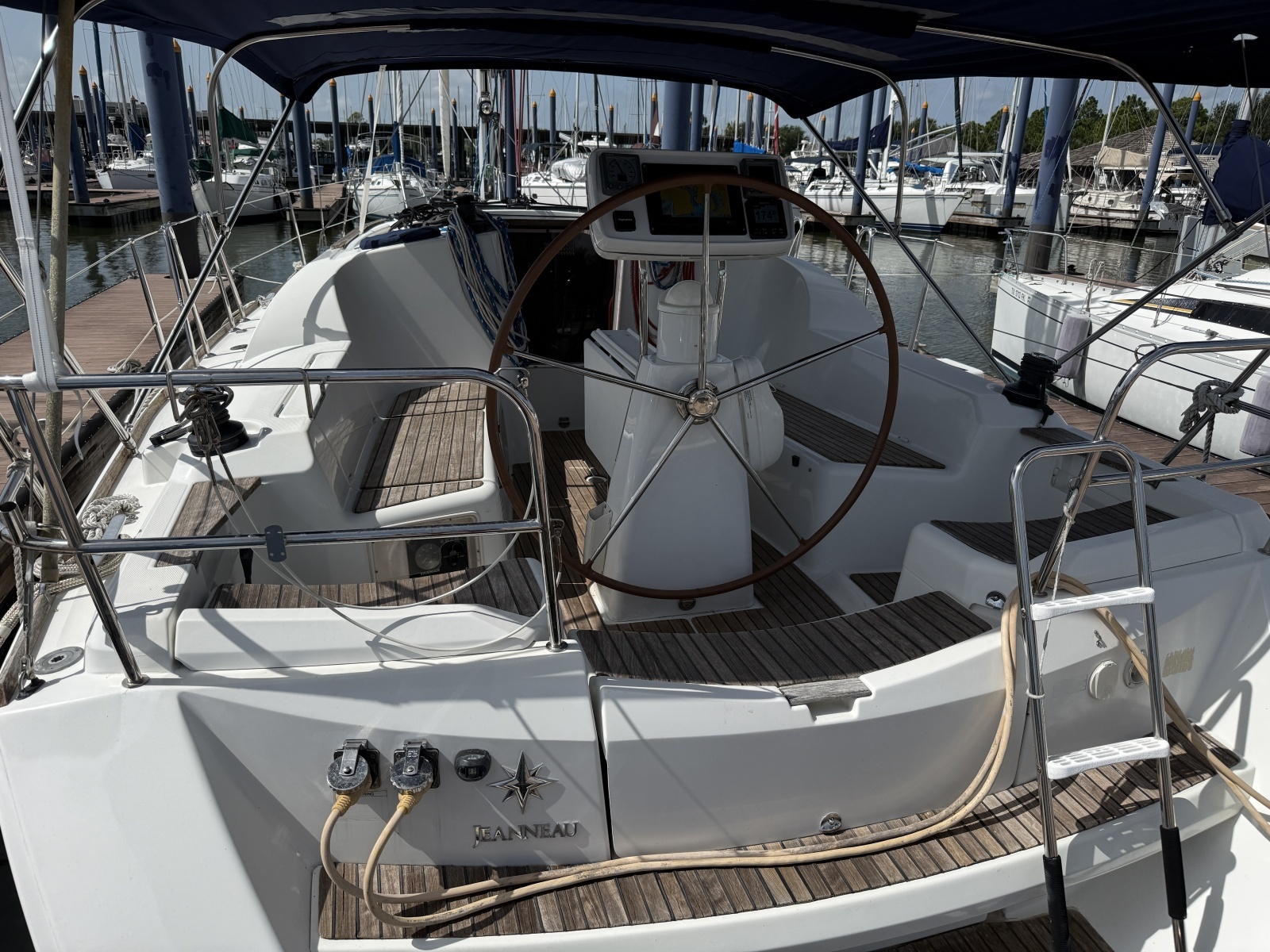 Jeanneau 36i