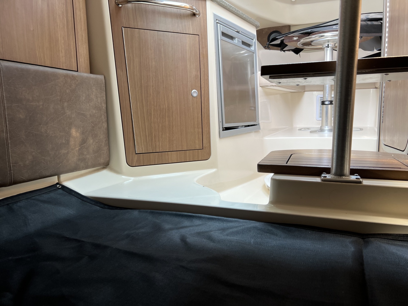 2013 Boston Whaler Conquest