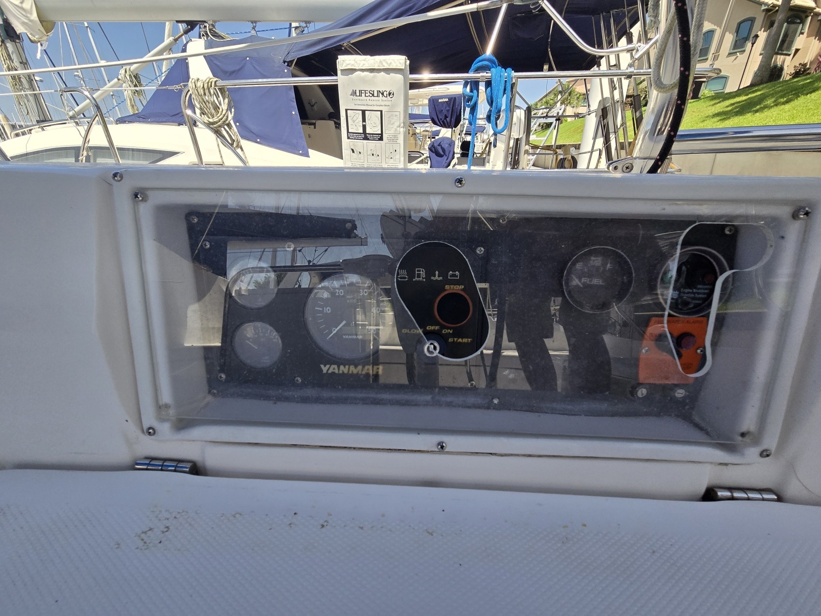 2007 Hunter 44 DS