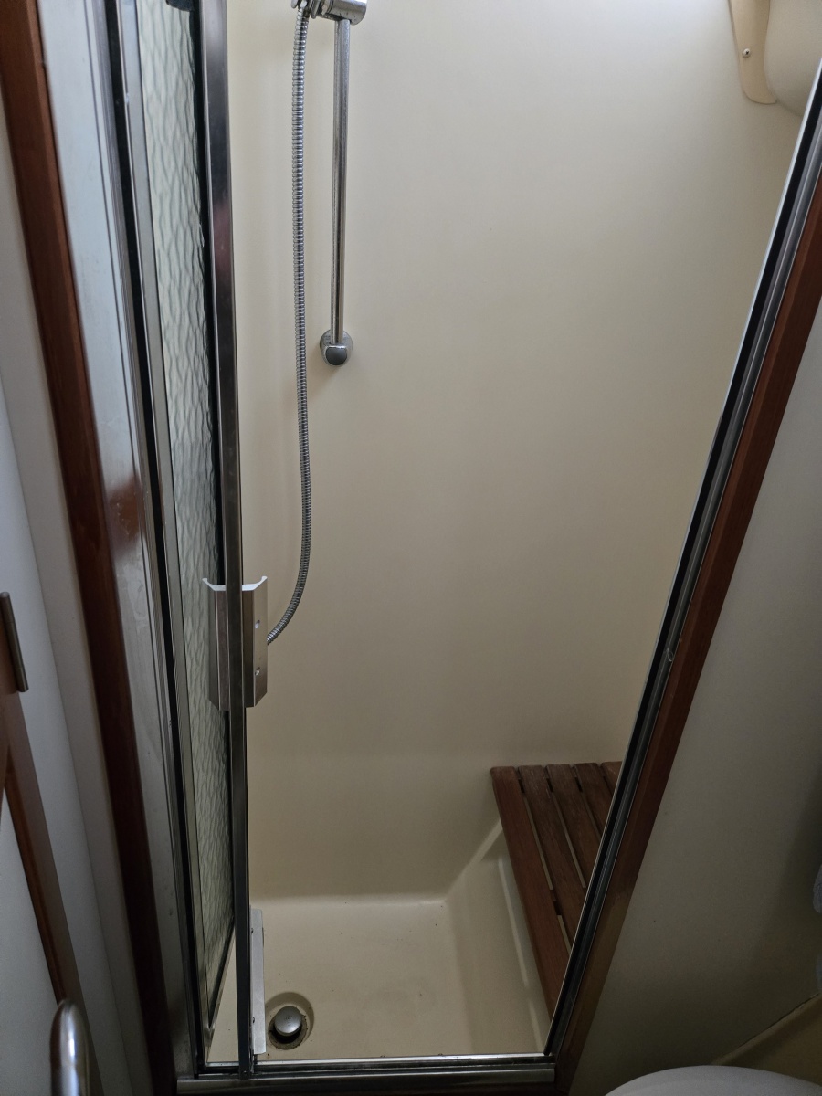 2007 Hunter 44 DS