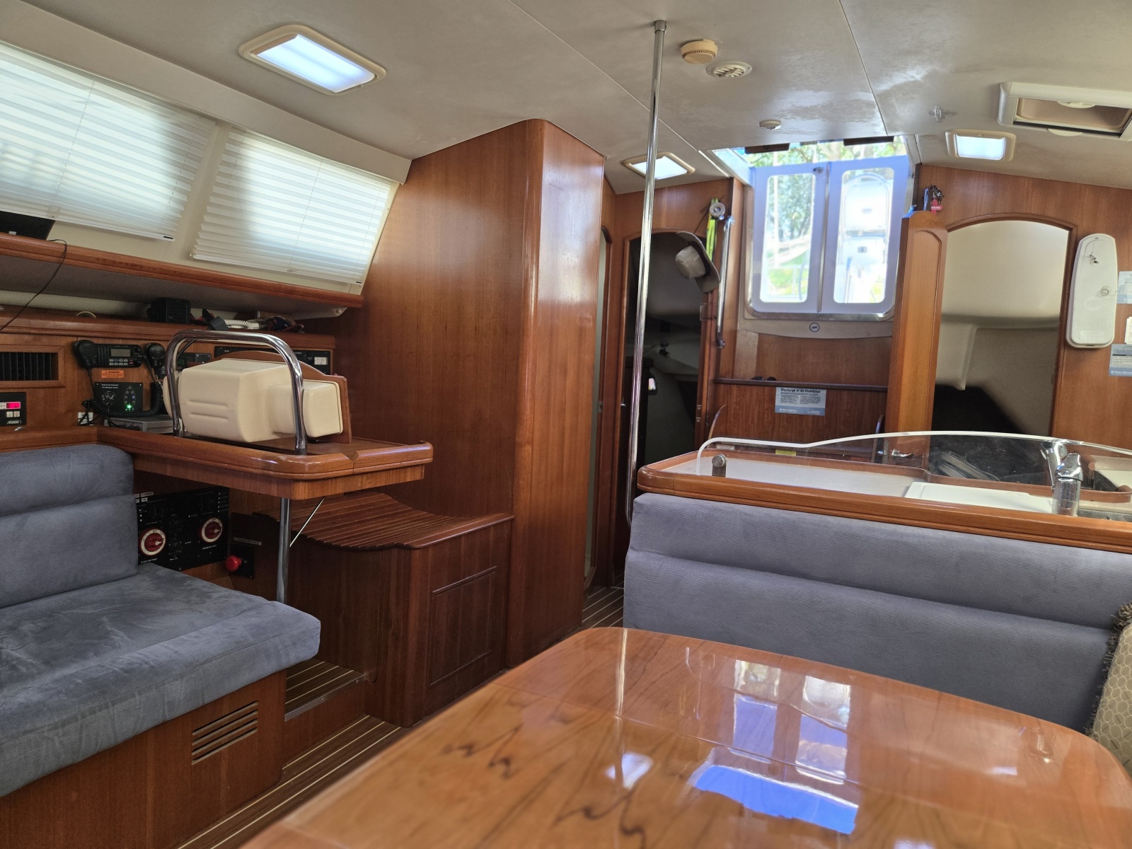 2007 Hunter 44 DS