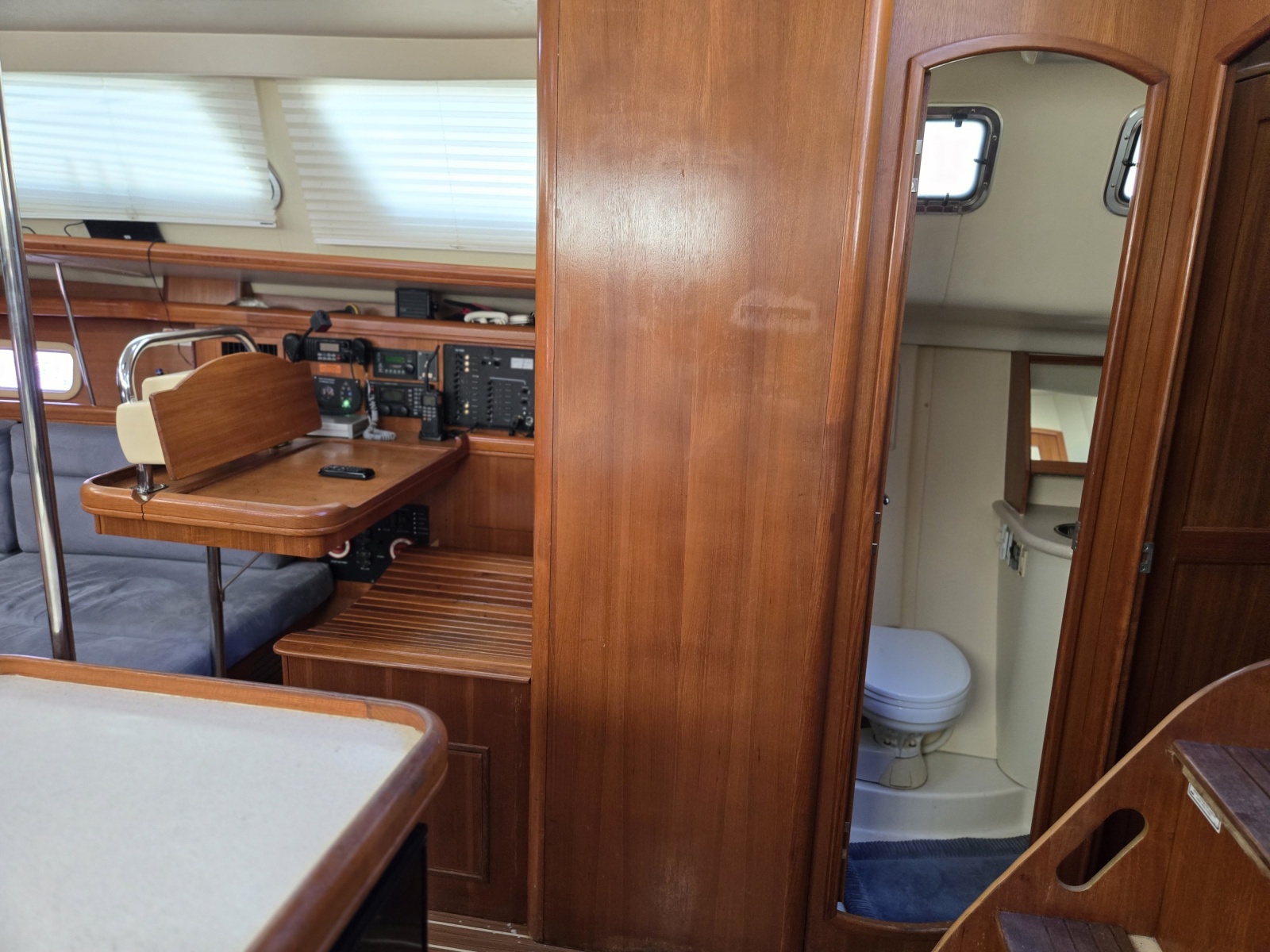 2007 Hunter 44 DS
