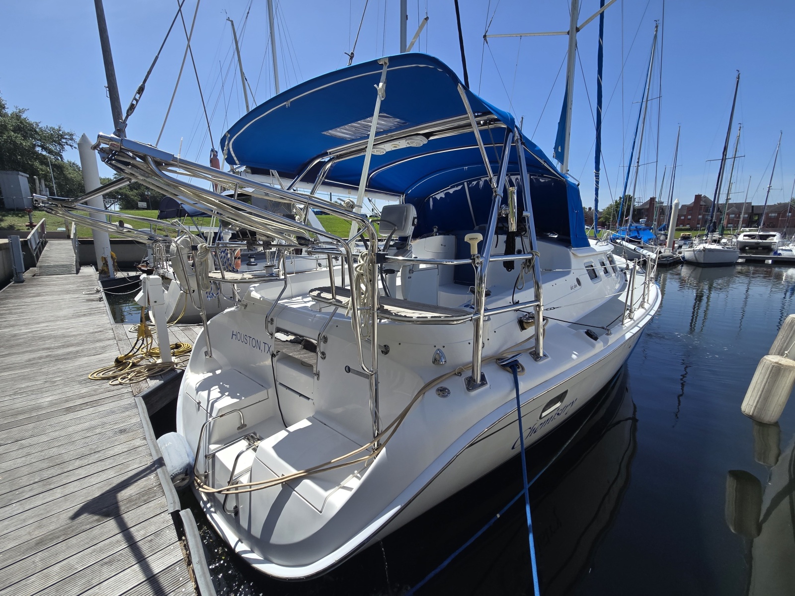 2007 Hunter 44 DS