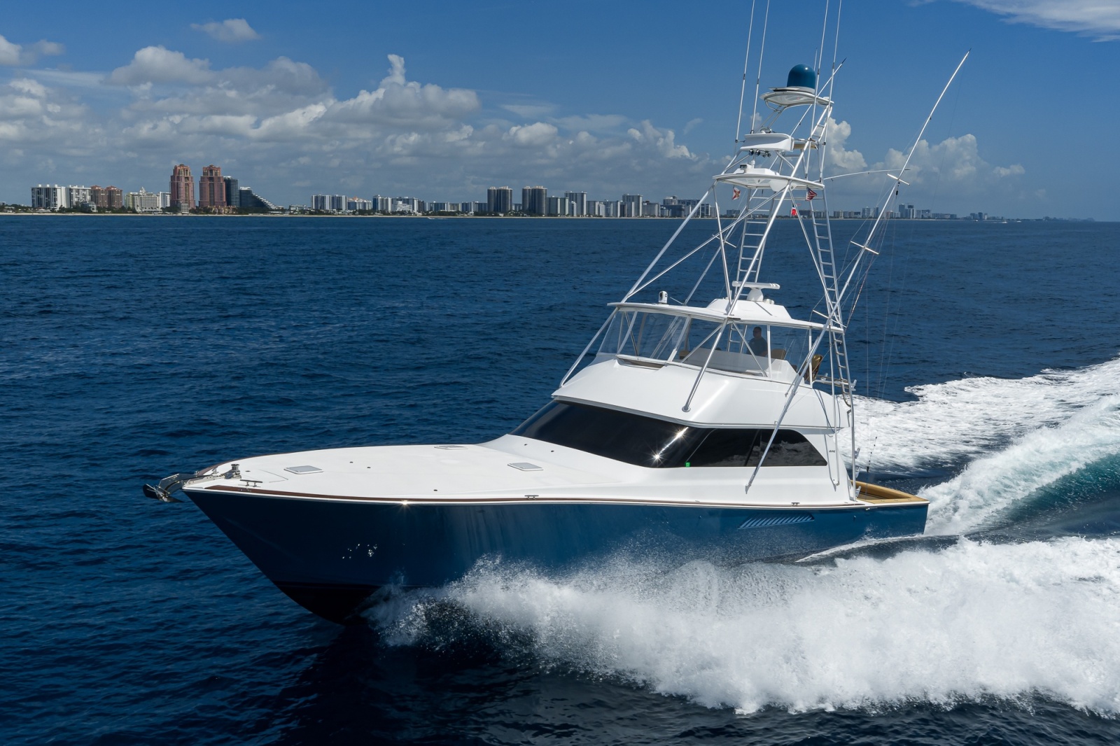 2002 Viking 61 Convertible