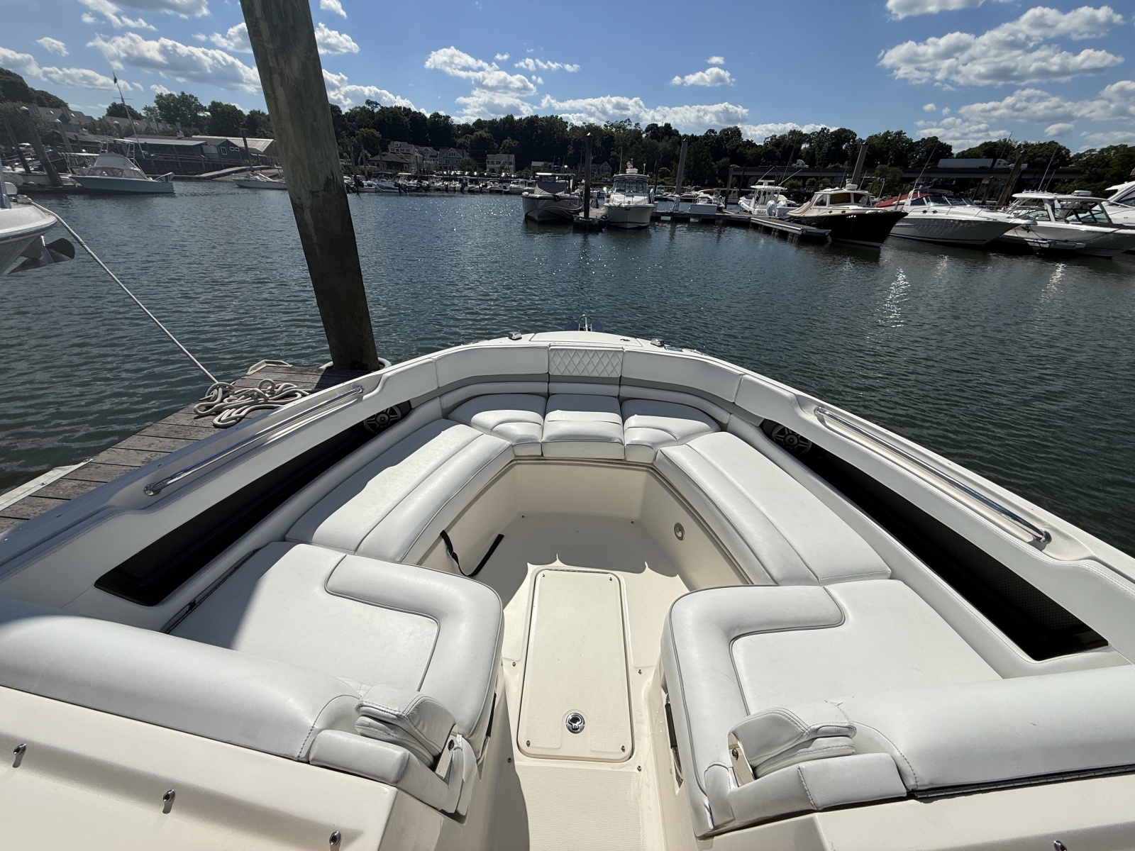 2016 Sea Ray 310 SLX