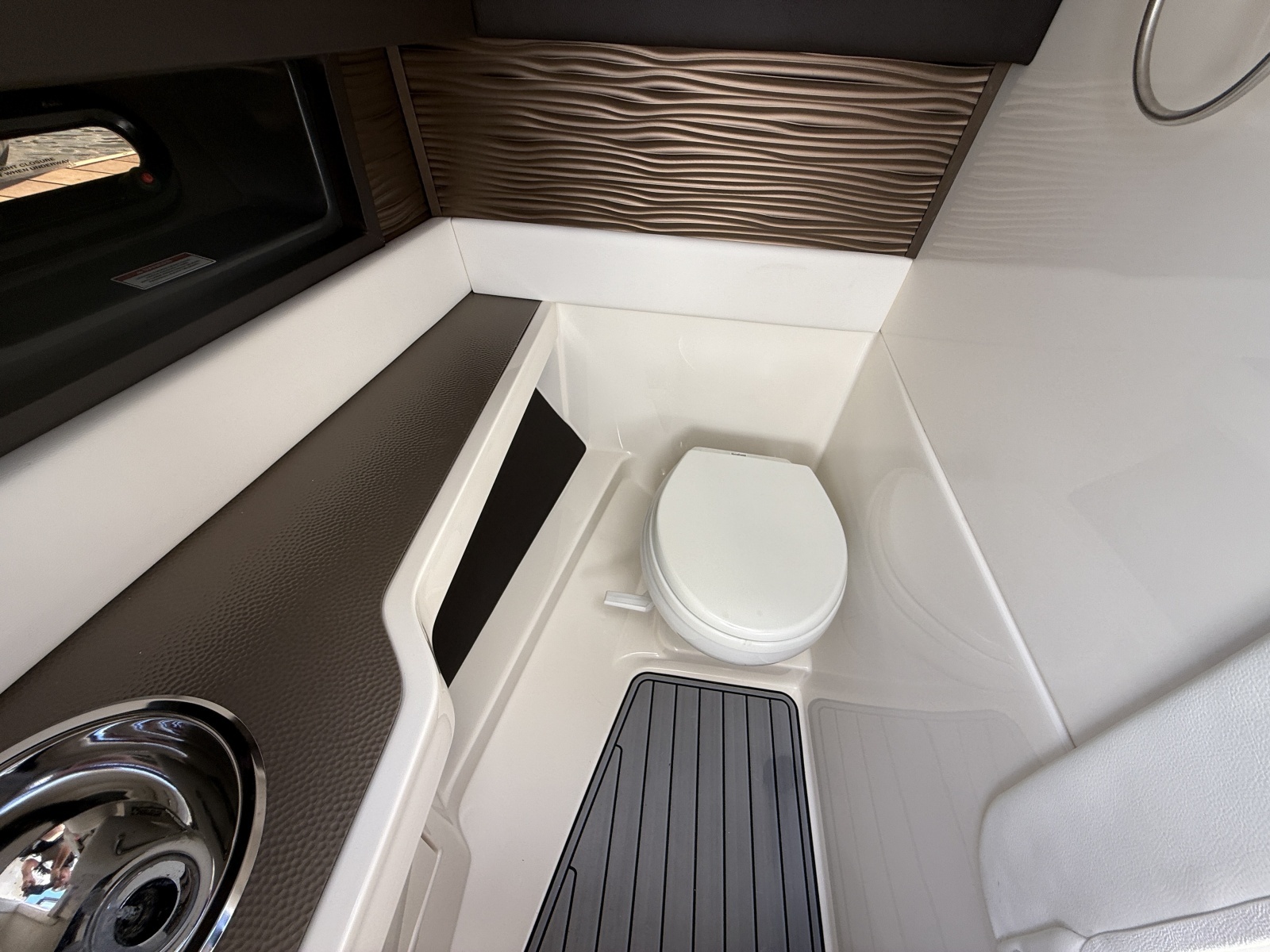 2016 Sea Ray 310 SLX