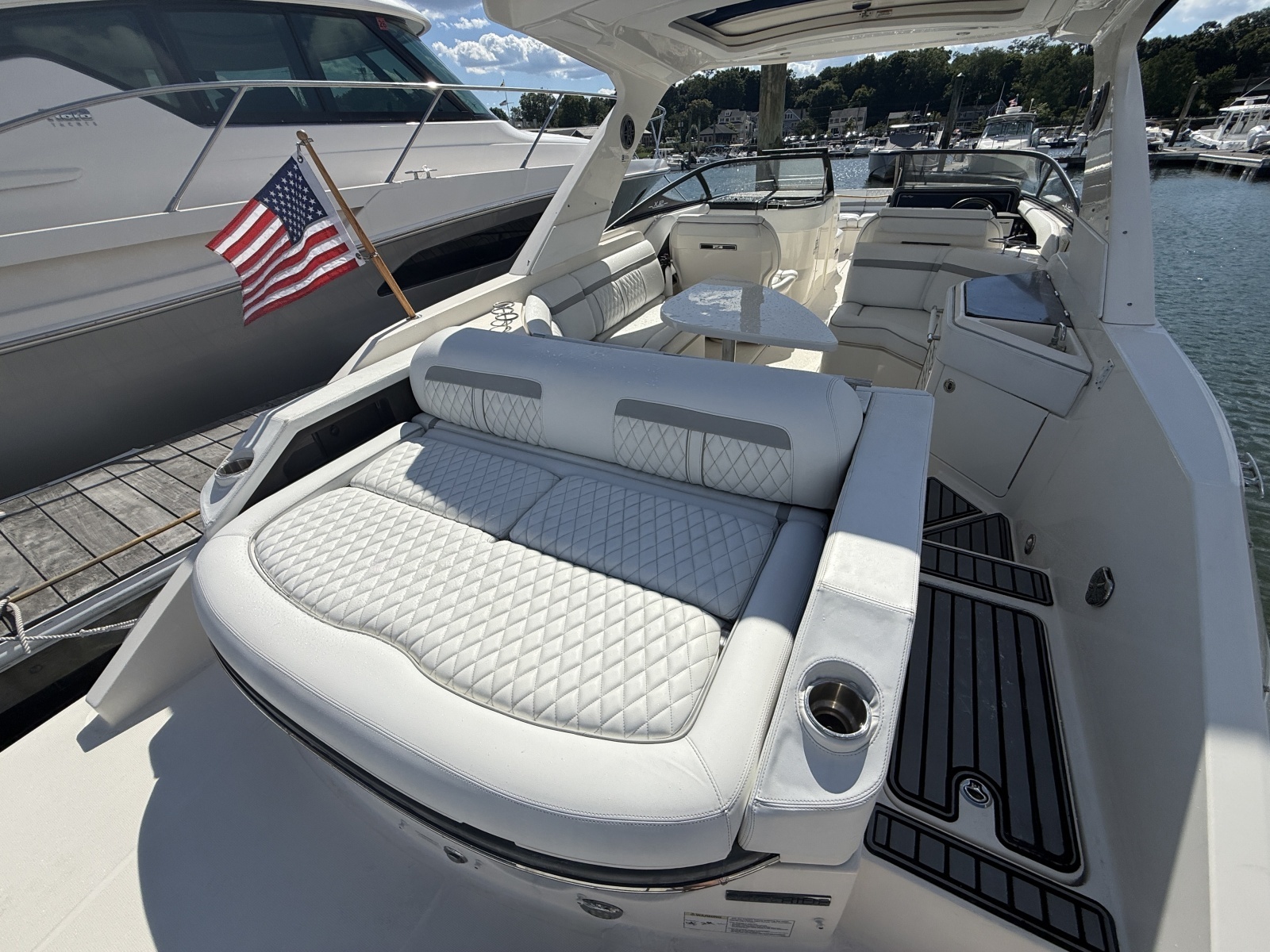2016 Sea Ray 310 SLX