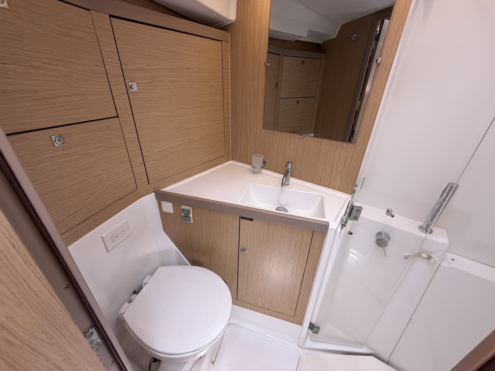 2017 Beneteau 