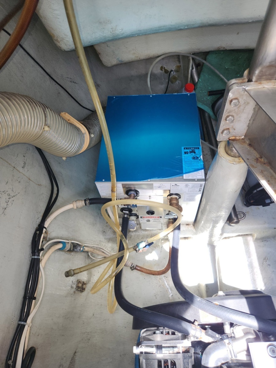 1999 Voyage Yachts Norseman 430