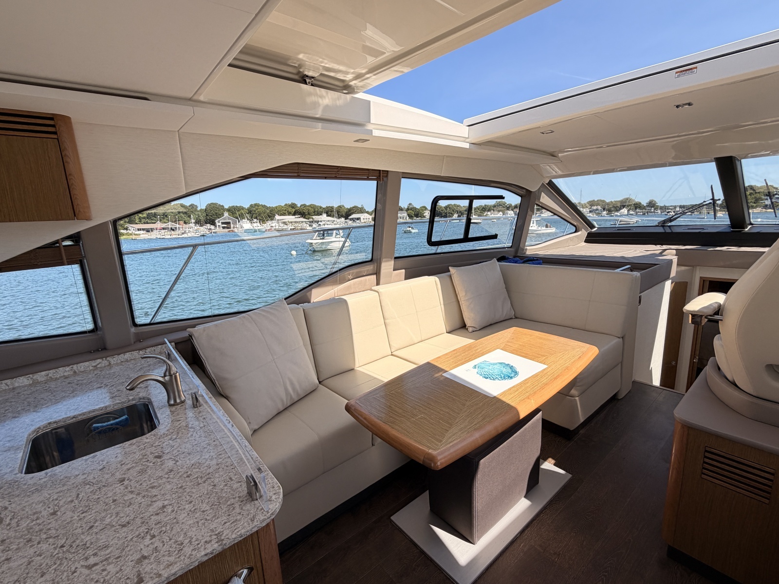 2017 Sea Ray 460 Sundancer
