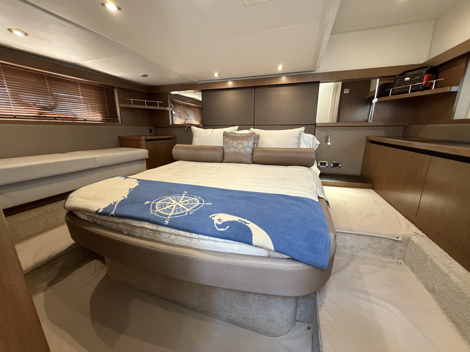 2017 Sea Ray 460 Sundancer