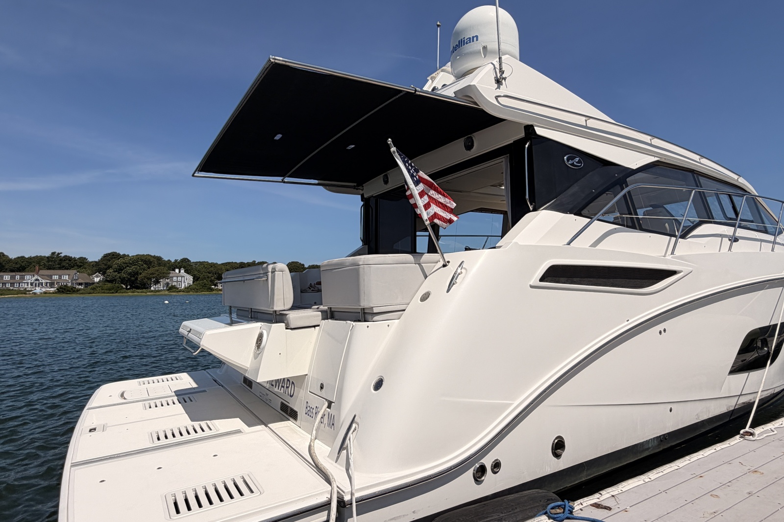 2017 Sea Ray 460 Sundancer