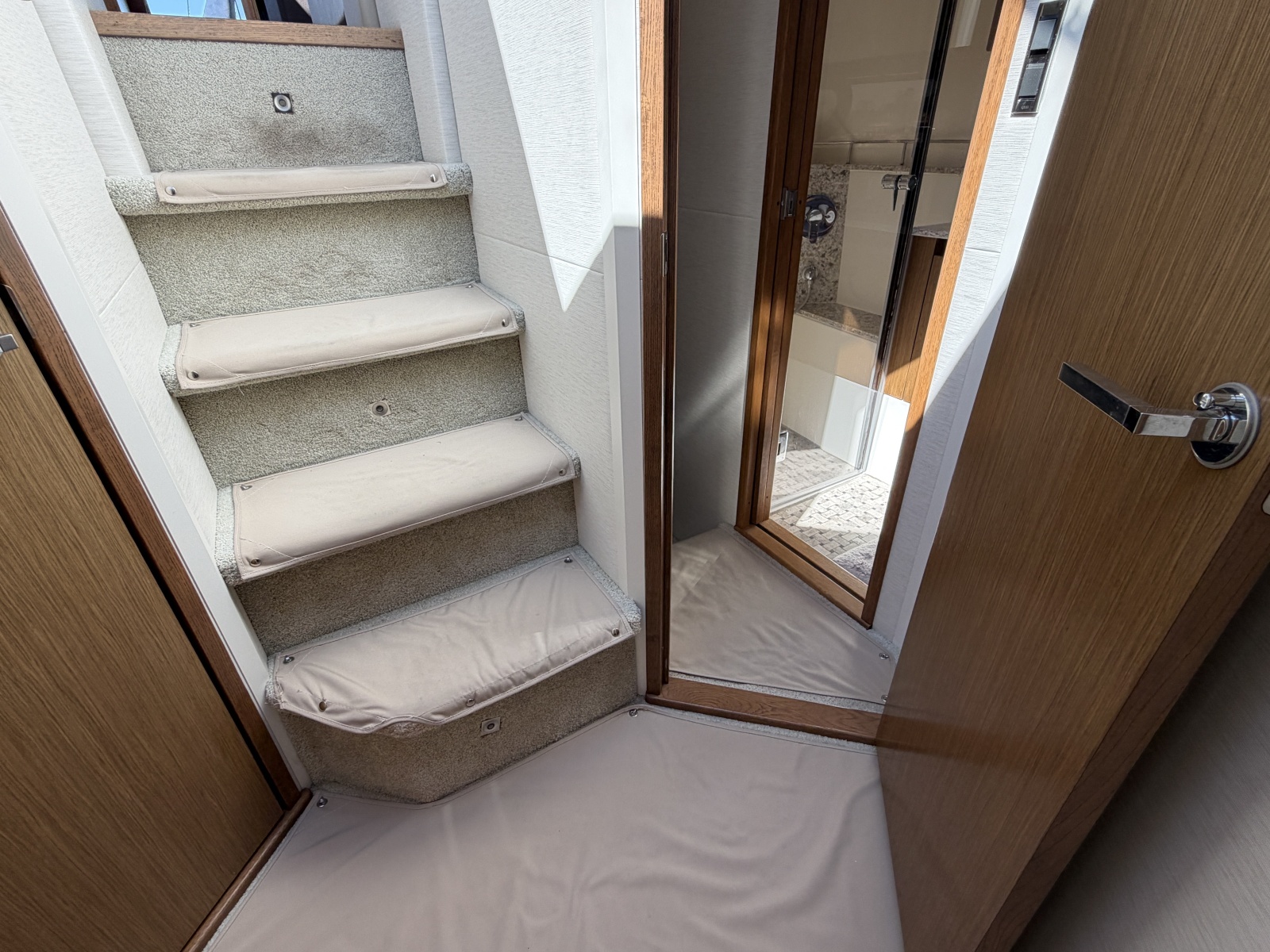 2017 Sea Ray 460 Sundancer