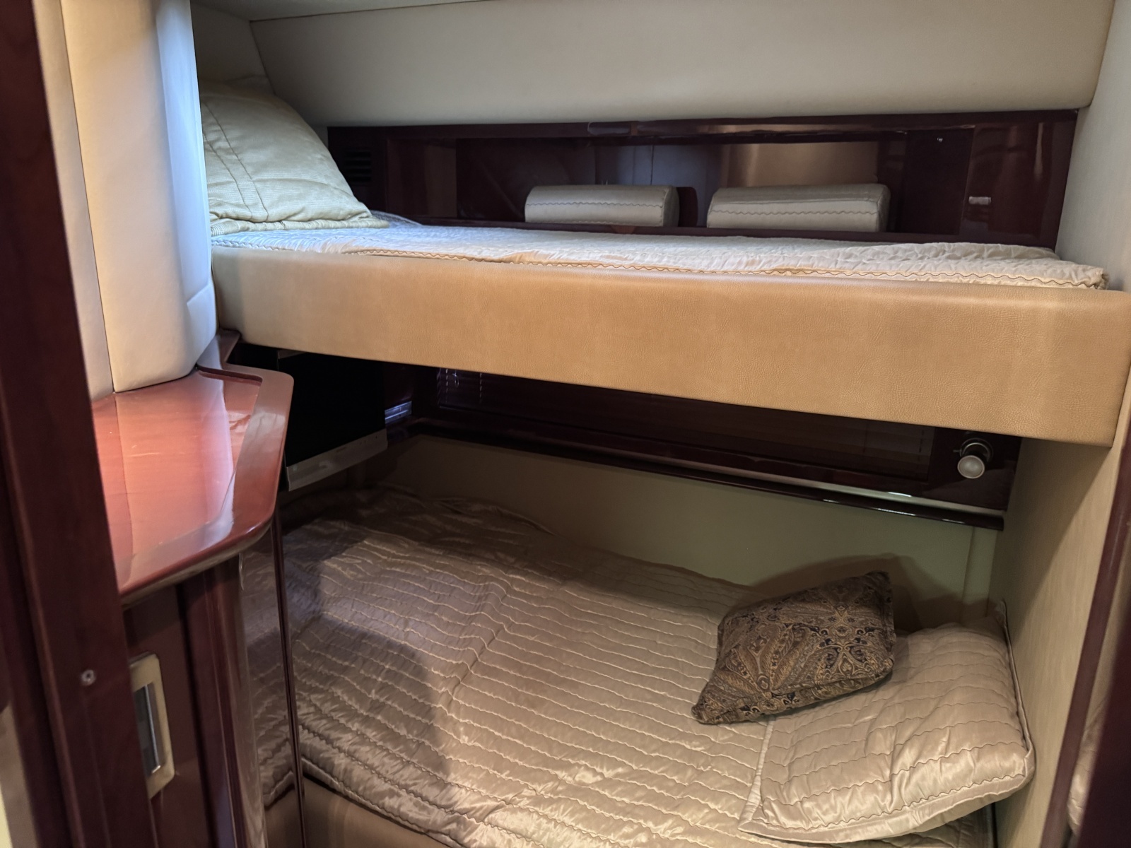 2007 Sea Ray 52 SUNDANCER