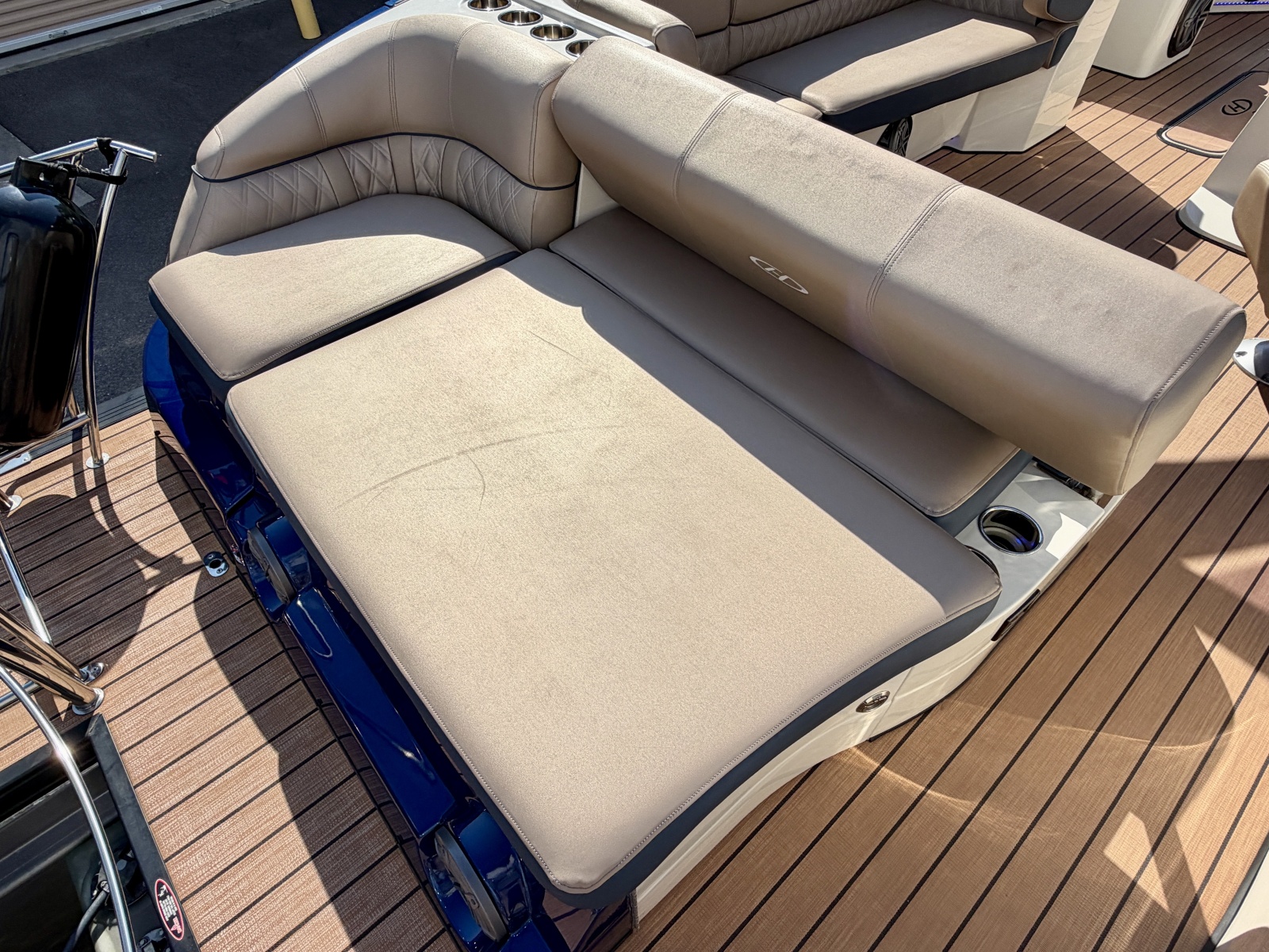 2019 Harris Crowne 250 SL Tritoon