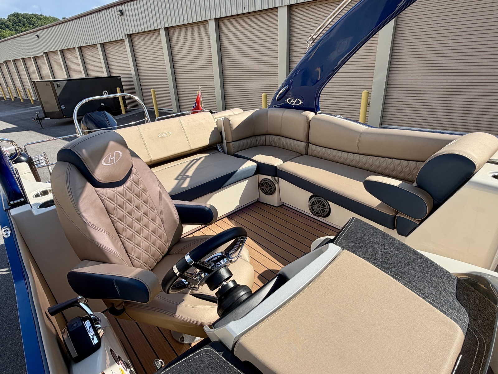 2019 Harris Crowne 250 SL Tritoon