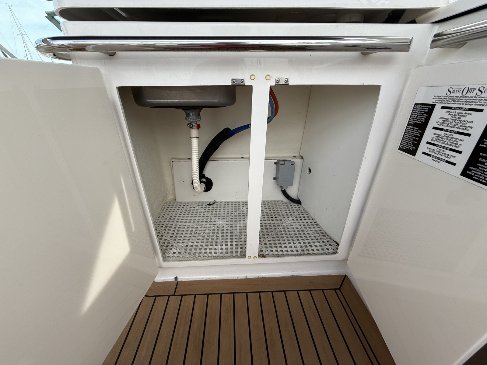 2013 Sea Ray 370 Venture