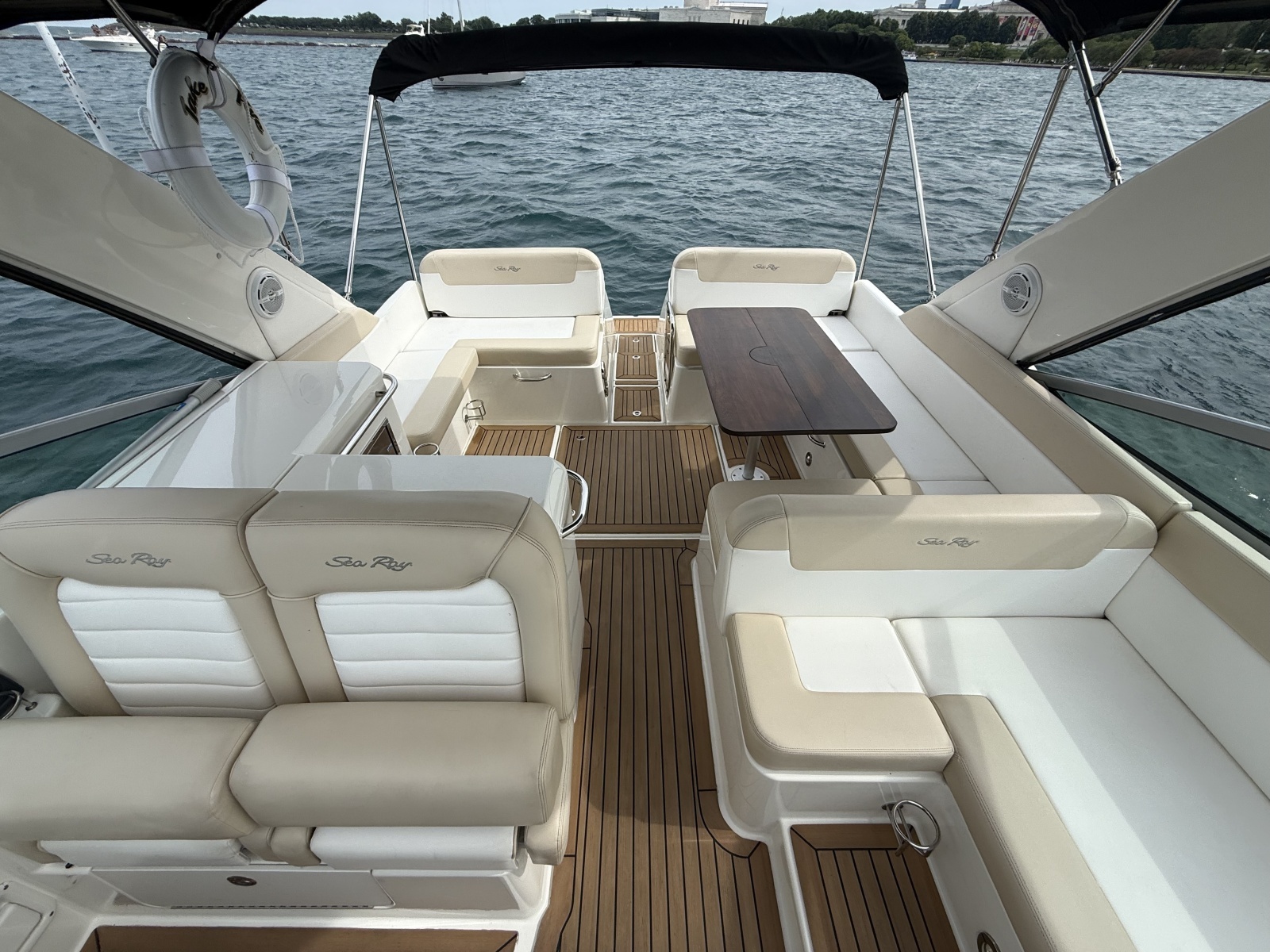 2013 Sea Ray 370 Venture