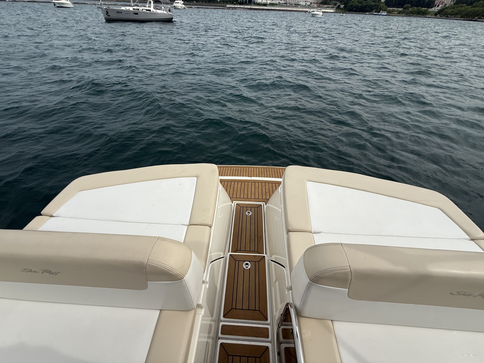2013 Sea Ray 370 Venture