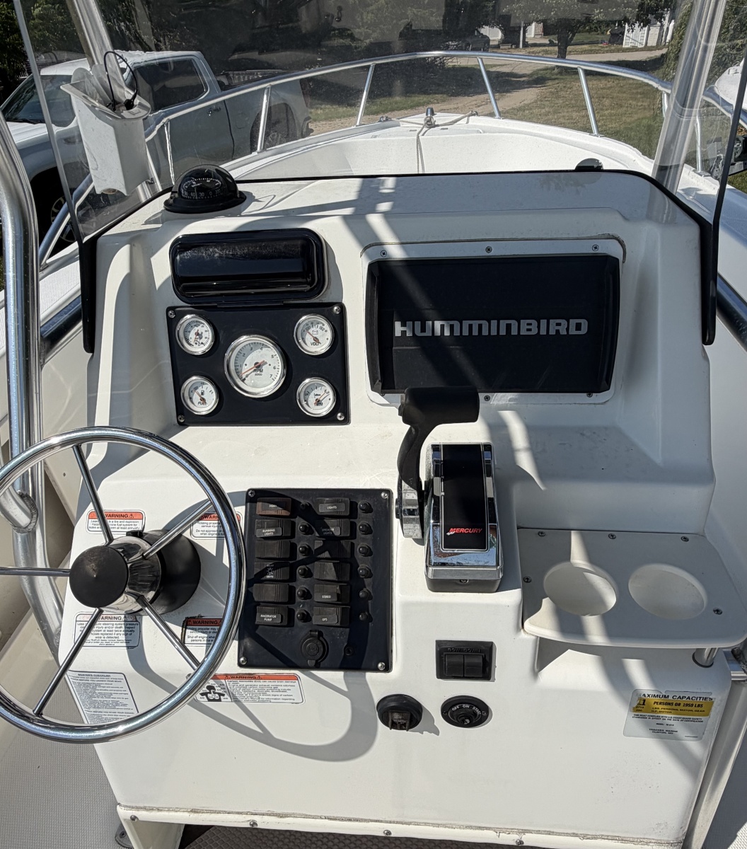 2012 Mako 212