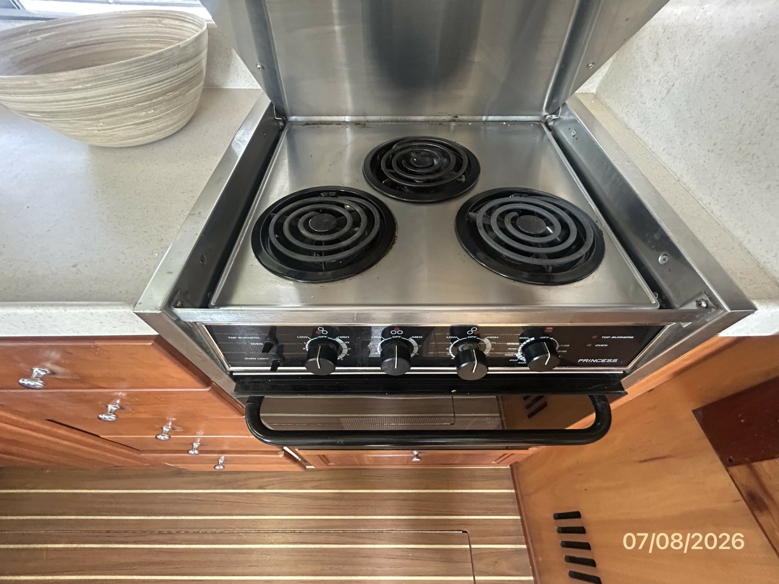 40' Mainship galley cooktop-oven