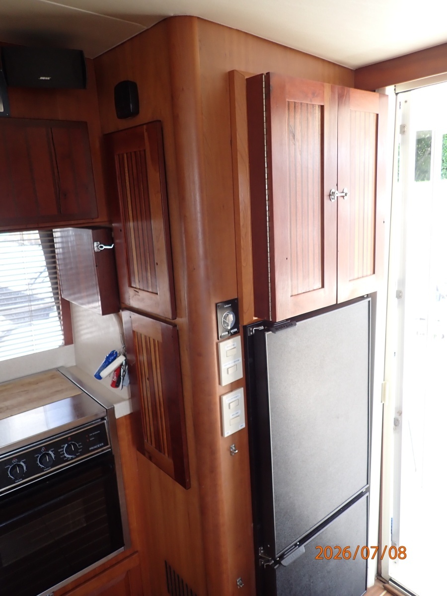 40' Mainship galley refrigeration
