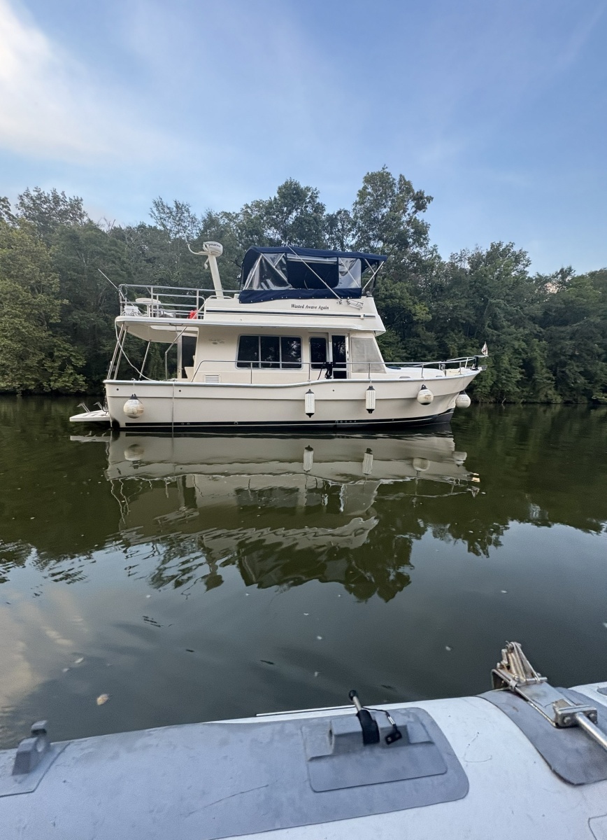 40' Mainship starboard profile2