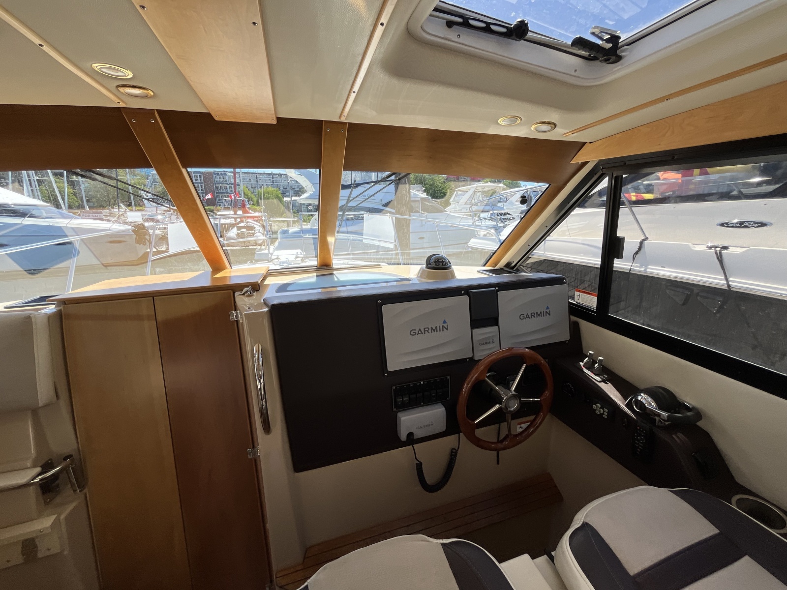 2014 Cutwater C-30 Sedan