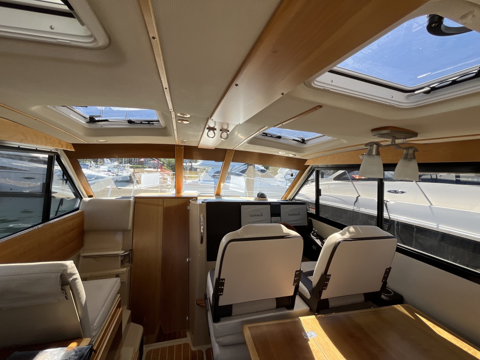 2014 Cutwater C-30 Sedan