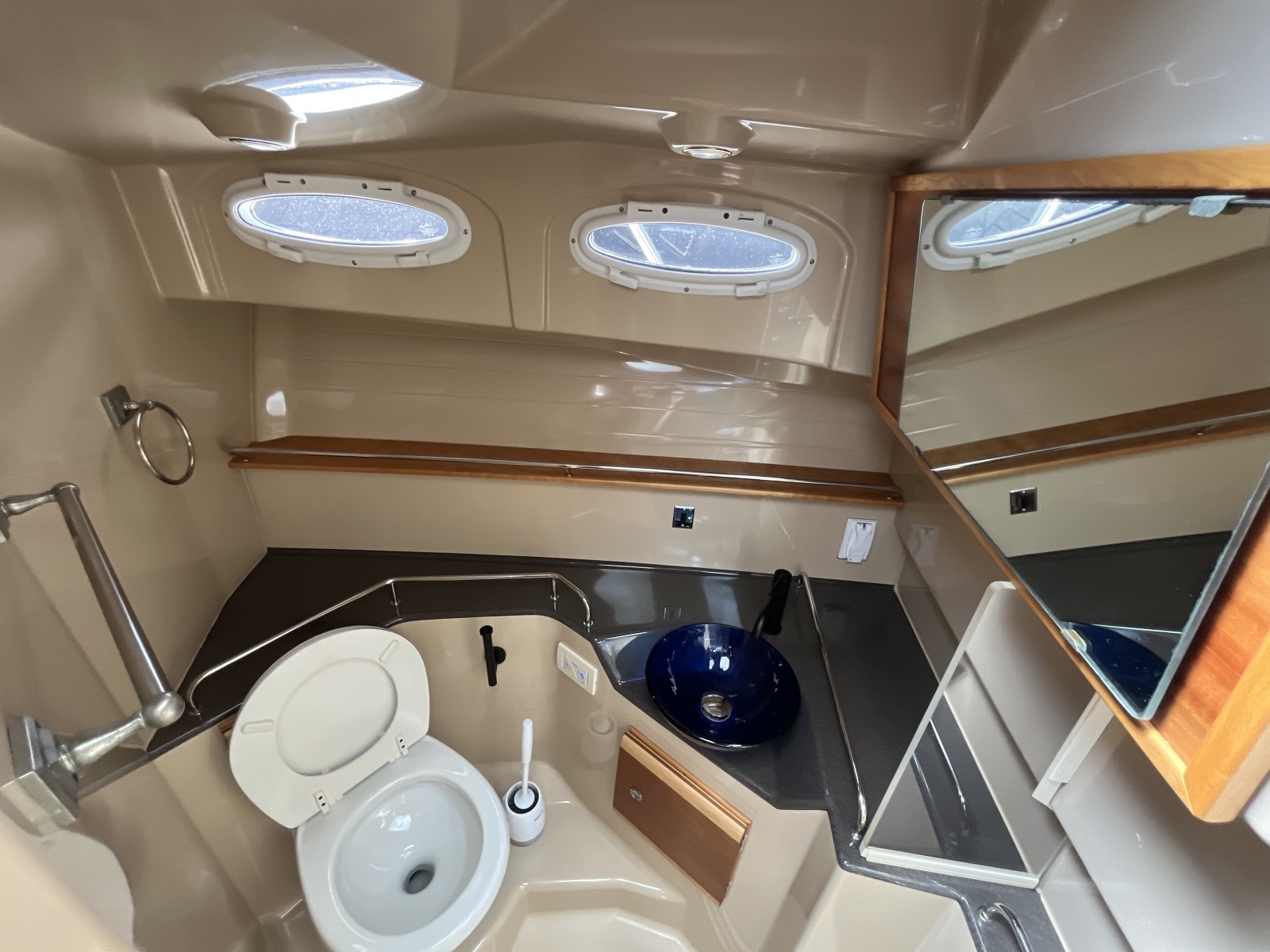 2014 Cutwater C-30 Sedan