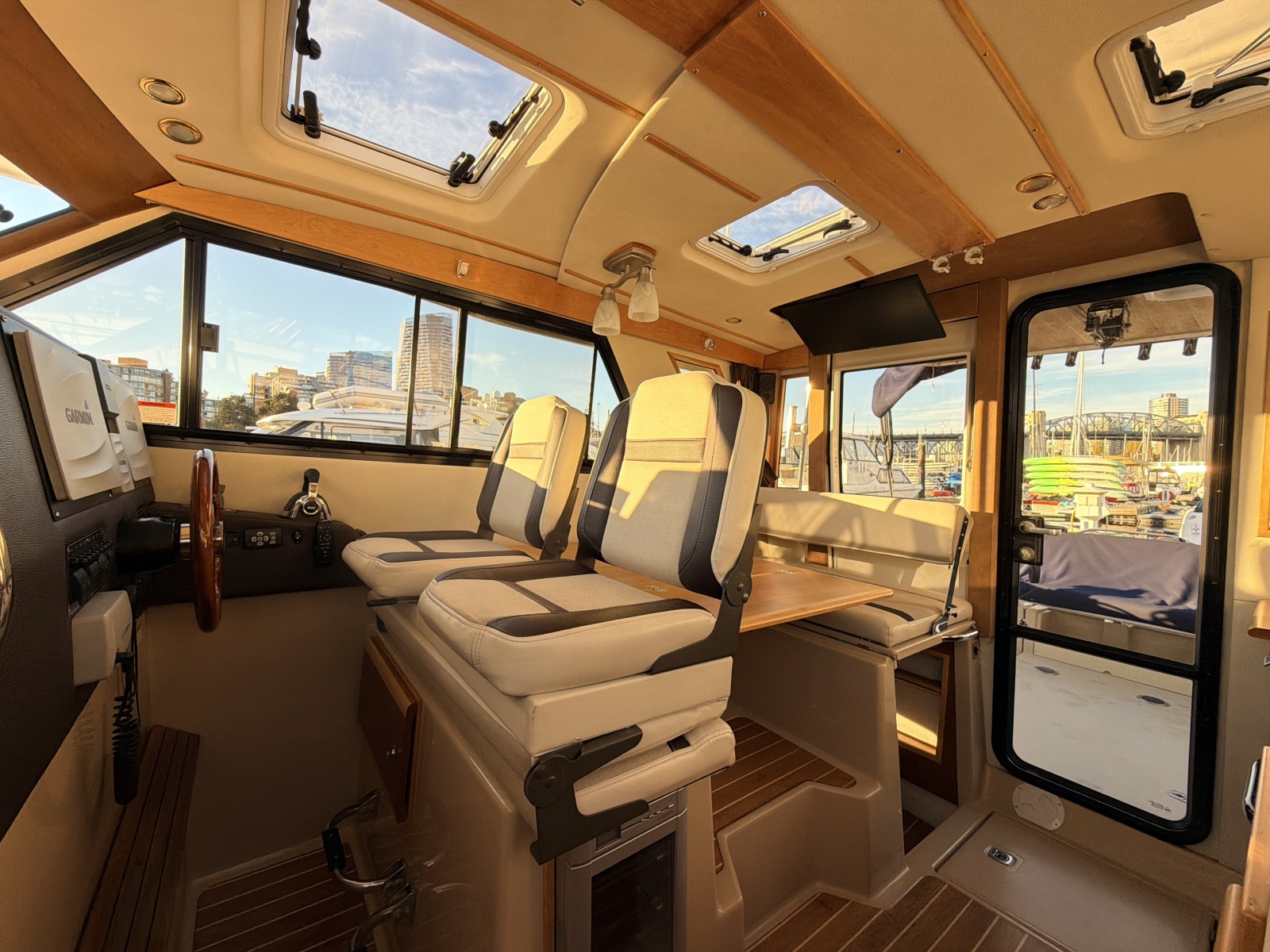 2014 Cutwater C-30 Sedan