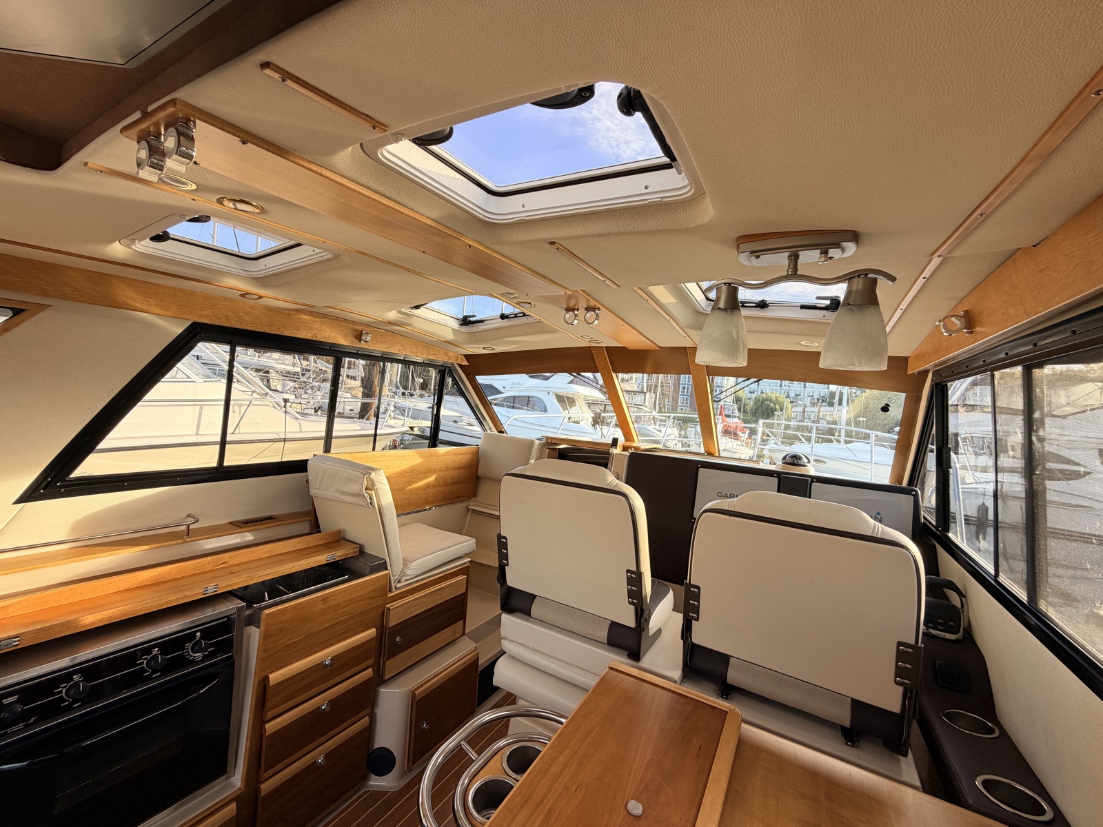 2014 Cutwater C-30 Sedan