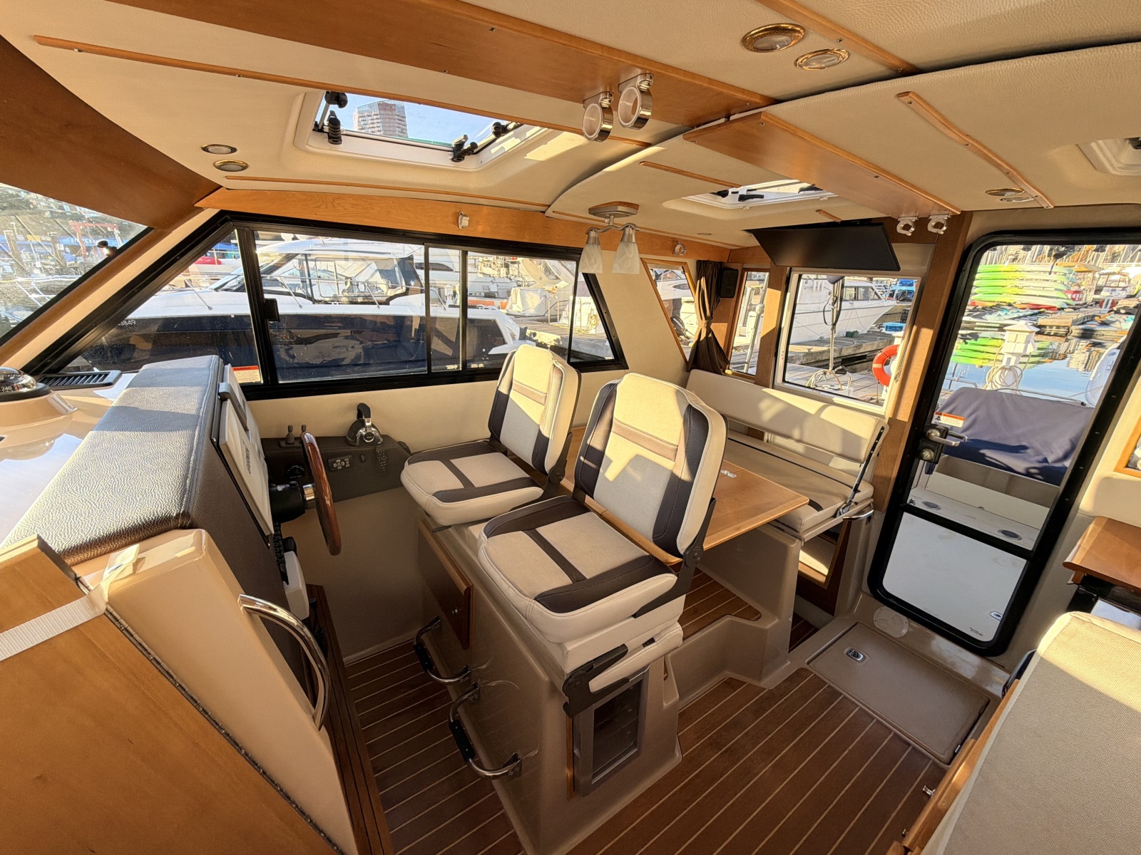 2014 Cutwater C-30 Sedan