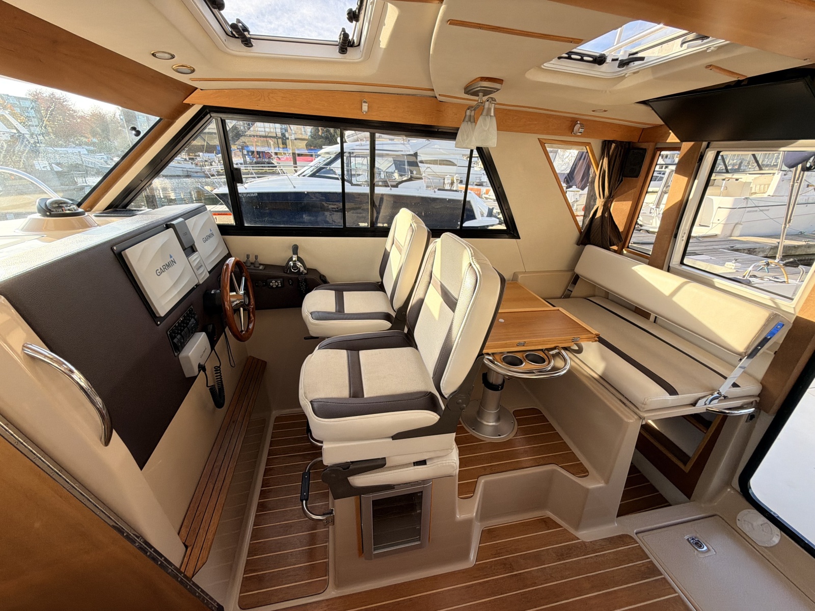 2014 Cutwater C-30 Sedan
