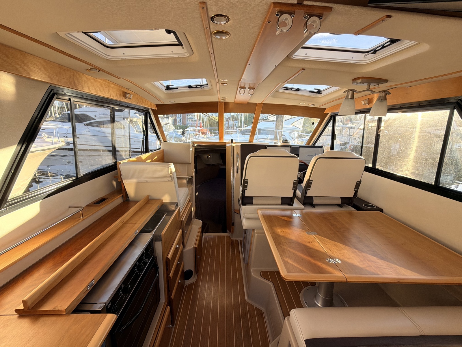 2014 Cutwater C-30 Sedan