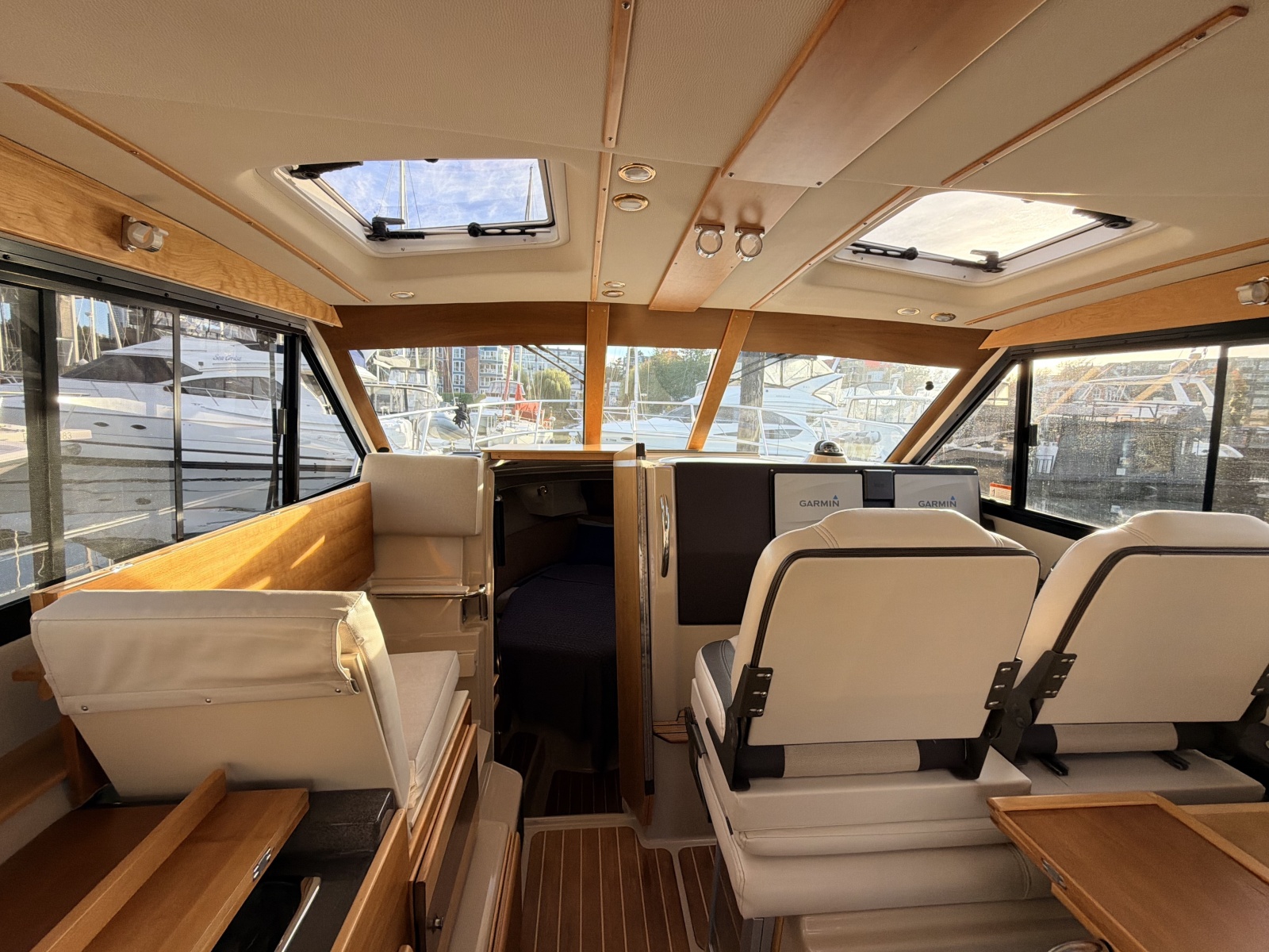 2014 Cutwater C-30 Sedan