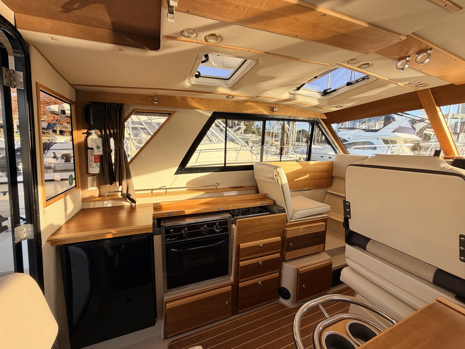 2014 Cutwater C-30 Sedan