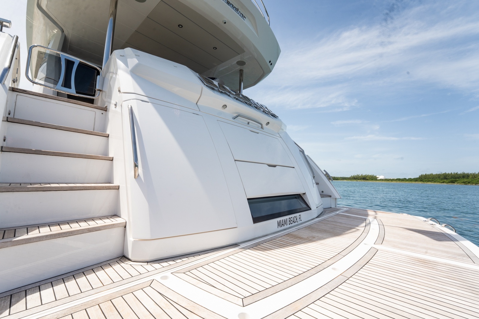 2025 Sunseeker 76 Yacht